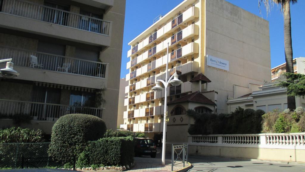 Promenade des Bains Apartment Saint-Raphaël Chambre photo